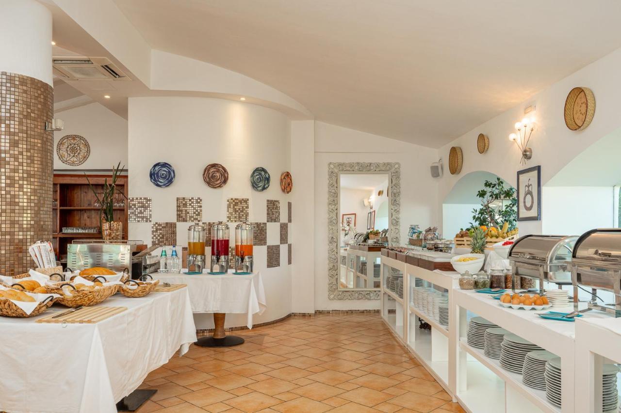 The Pelican Beach Resort & Spa - Adults Only Olbia Zewnętrze zdjęcie